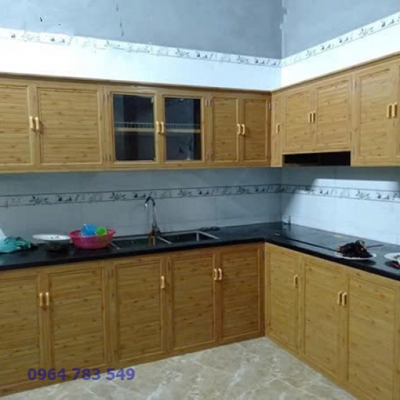 Tủ bếp nhôm kính theo yêu cầu tại Long An 